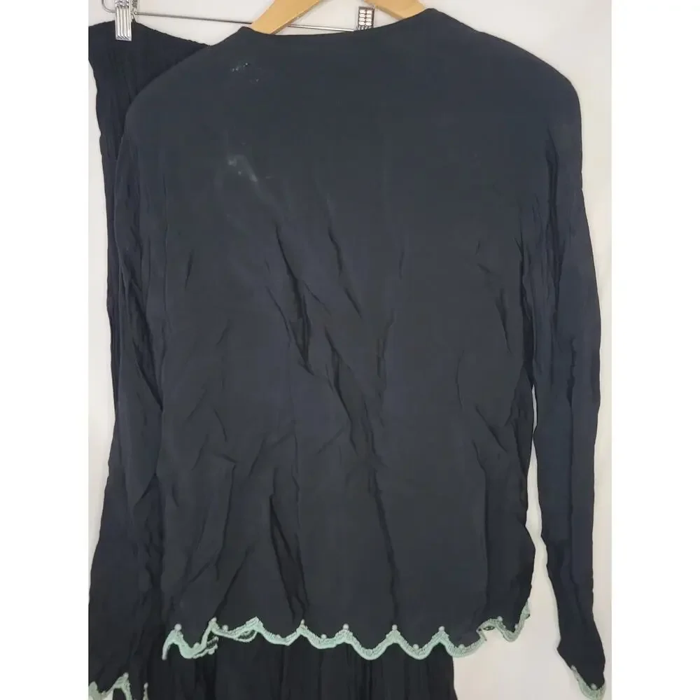 Double D Ranchwear- 2 piece boho set- Navy with embellishments- size Small/Med - Picture 15 of 16